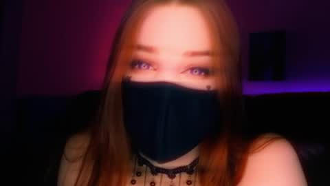 Roxy online show from July 28, 2026, 10:20 pm
