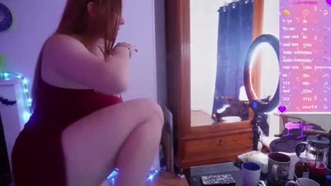 Polly online show from October 11, 2025, 8:46 am