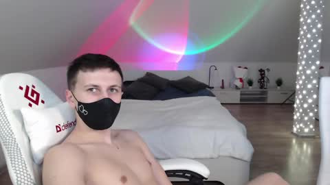 Nicole  Thomas  Dave online show from March 12, 2025, 3:18 pm