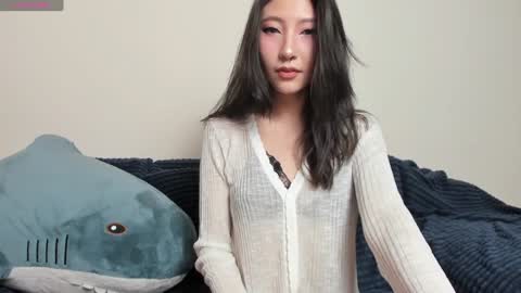 Snapshot of _yuriko chatting on January 30, 2025, 11:24 pm Mia online show from January 30, 2025, 11:24 pm