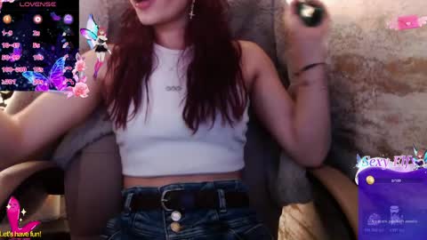 Yuyi online show from May 15, 2026, 2:18 am