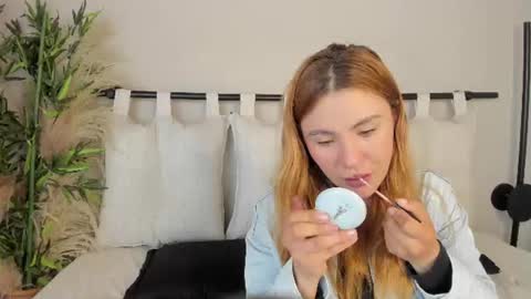 Zoe  online show from June 16, 2026, 12:30 pm