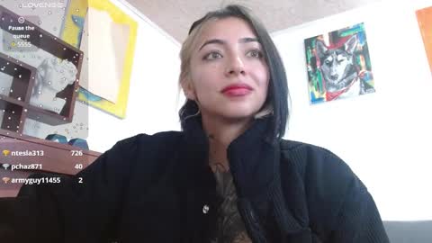 Zoe  online show from January 29, 2025, 3:47 pm