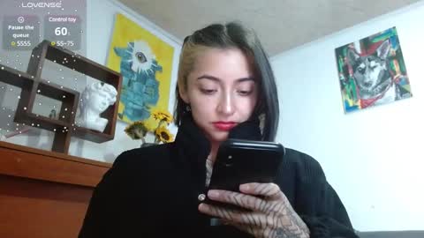 Zoe  online show from February 13, 2025, 10:33 pm