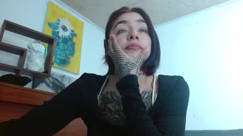 Zoe  online show from September 12, 2025, 4:34 am