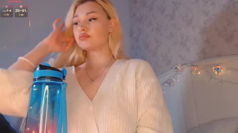   Alena  online show from March 2, 2025, 2:21 pm