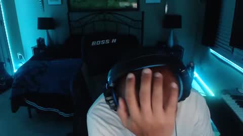 a4orce online show from December 13, 2024, 1:37 am