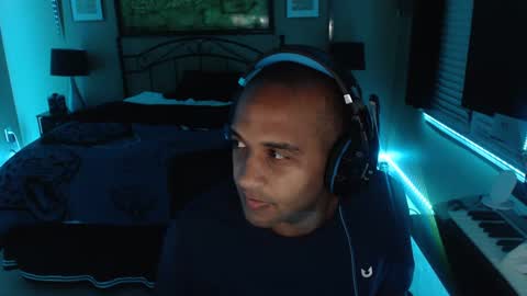 a4orce online show from March 3, 2025, 1:21 am