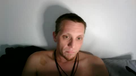 Snapshot of a_bored_dragon chatting on November 27, 2025, 9:06 pm A Bored Dragon online show from November 27, 2025, 9:06 pm