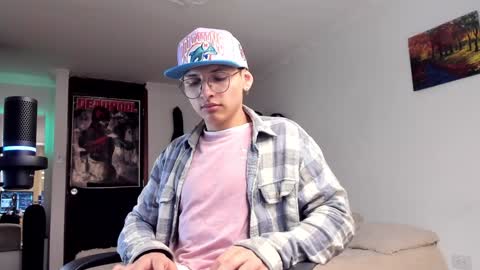 alejo online show from December 10, 2024, 8:38 pm