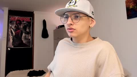 alejo online show from December 22, 2024, 11:09 pm