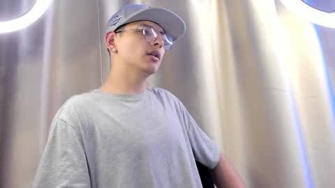 alejo online show from February 6, 2025, 4:42 am