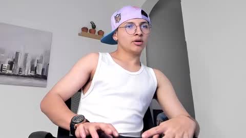 alejo online show from March 10, 2025, 2:17 am