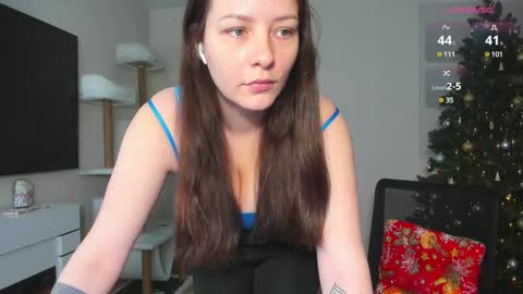 Snapshot of a_lise chatting on December 16, 2024, 10:18 am Alisa online show from December 16, 2024, 10:18 am