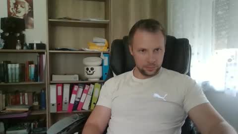 Snapshot of aaaandzzz chatting on May 19, 2026, 9:37 am Long distance cumshot online show from May 19, 2026, 9:37 am