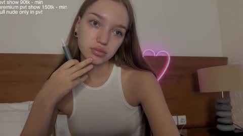 Snapshot of aaangel_dust chatting on February 27, 2026, 10:15 am aaangel_dust online show from February 27, 2026, 10:15 am