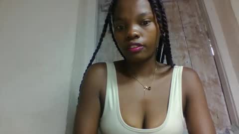 Snapshot of aadienne chatting on May 2, 2026, 9:09 pm aadienne online show from May 2, 2026, 9:09 pm