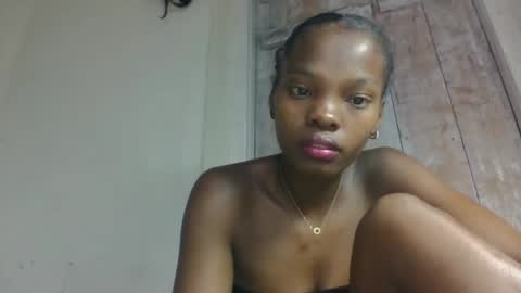 Snapshot of aadienne chatting on May 5, 2026, 8:44 am aadienne online show from May 5, 2026, 8:44 am