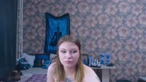 Snapshot of aalicebubble chatting on November 17, 2025, 11:16 am Alice online show from November 17, 2025, 11:16 am