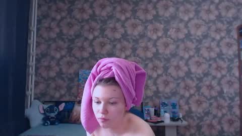 Snapshot of aalicebubble chatting on April 27, 2026, 10:35 am Alice online show from April 27, 2026, 10:35 am