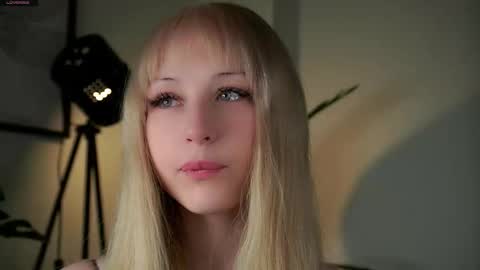 Snapshot of aameow chatting on November 29, 2025, 3:04 pm Amy online show from November 29, 2025, 3:04 pm