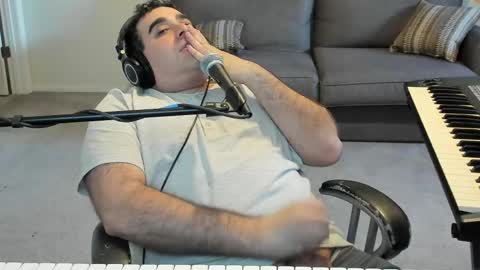 Snapshot of aaroleplayer chatting on May 25, 2026, 10:38 pm Aaron online show from May 25, 2026, 10:38 pm