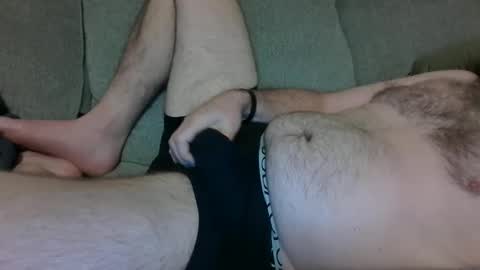 Snapshot of aaron082 chatting on May 27, 2026, 10:23 am aaron082 online show from May 27, 2026, 10:23 am