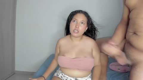 Aaron y Ann online show from November 4, 2025, 6:51 pm