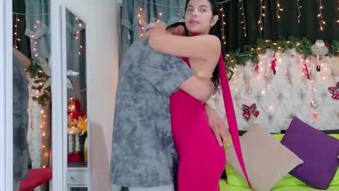 Aaron  Samanta  online show from December 31, 2024, 10:58 am