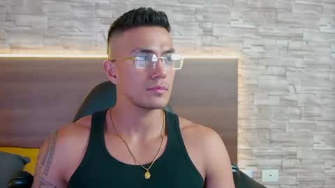 Aaron  online show from June 11, 2026, 2:11 am
