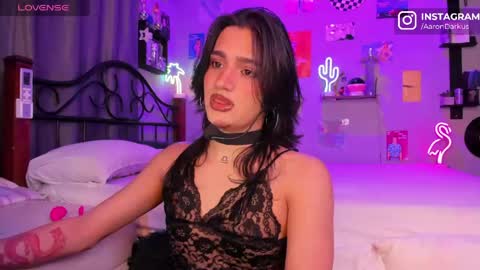 Snapshot of aaron_darkus chatting on May 19, 2026, 2:07 am Aaron online show from May 19, 2026, 2:07 am