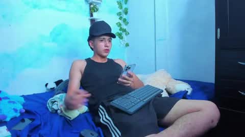 aaron_mercury online show from July 20, 2026, 4:27 am