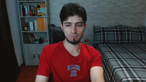 Aaron online show from September 26, 2025, 5:17 pm