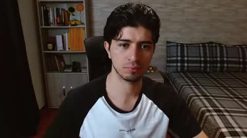 Aaron online show from January 14, 2026, 9:52 pm