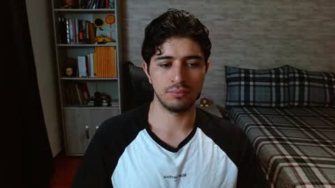 Aaron online show from February 20, 2026, 8:09 pm