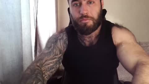 Snapshot of aaron_royal chatting on May 1, 2026, 3:22 am Davin tayl online show from May 1, 2026, 3:22 am