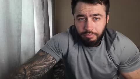 Snapshot of aaron_royal chatting on May 15, 2026, 4:19 am Davin tayl online show from May 15, 2026, 4:19 am