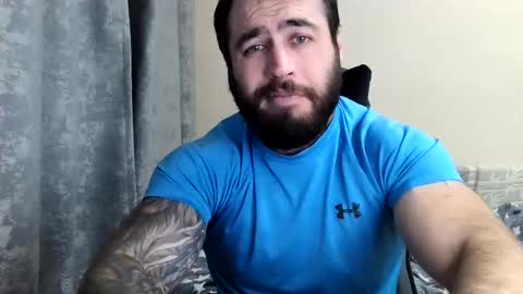 Snapshot of aaron_royal chatting on June 6, 2026, 4:33 pm Davin tayl online show from June 6, 2026, 4:33 pm