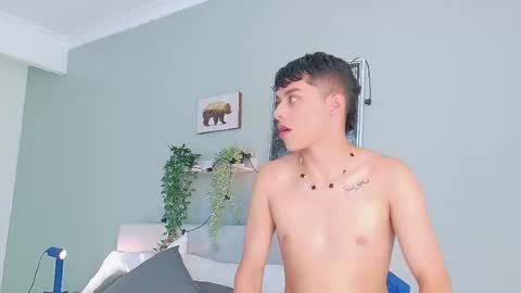 AARON  online show from September 23, 2025, 7:50 pm