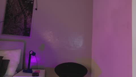 AARON  online show from October 13, 2025, 11:43 am