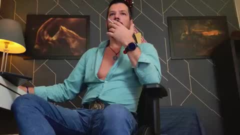 Aaron online show from November 5, 2025, 5:07 am