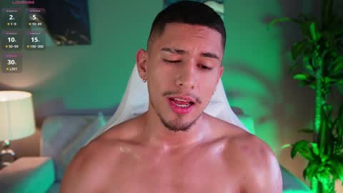 AARON  online show from January 19, 2025, 7:58 pm