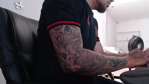 ig aaron hunter123 online show from February 11, 2025, 6:22 pm