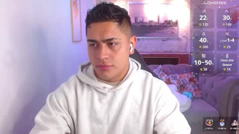 Snapshot of aaronn_12 chatting on September 17, 2025, 12:07 pm Aaron online show from September 17, 2025, 12:07 pm