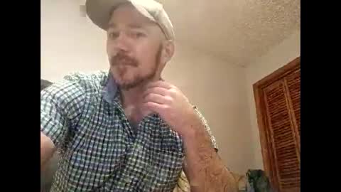 Snapshot of aaronshere888888 chatting on May 1, 2026, 3:11 am aaronshere888888 online show from May 1, 2026, 3:11 am