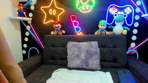   AASHLEY  online show from February 11, 2025, 11:43 am