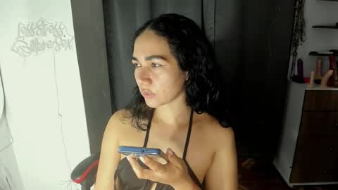 Snapshot of abbi_moon chatting on April 26, 2026, 1:20 pm Martina online show from April 26, 2026, 1:20 pm