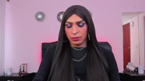 Abbigail Fuster  online show from January 27, 2025, 8:17 pm