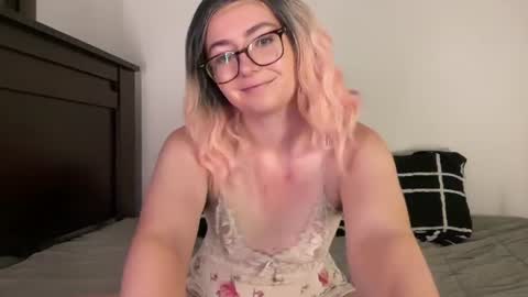 Snapshot of abbiwillow chatting on July 31, 2026, 3:11 pm Abbi Willow online show from July 31, 2026, 3:11 pm