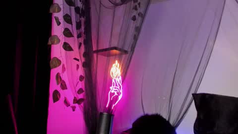 Abby online show from November 7, 2025, 9:59 pm